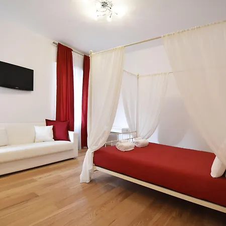 Agli Scaligeri Bed & Breakfast 3*
